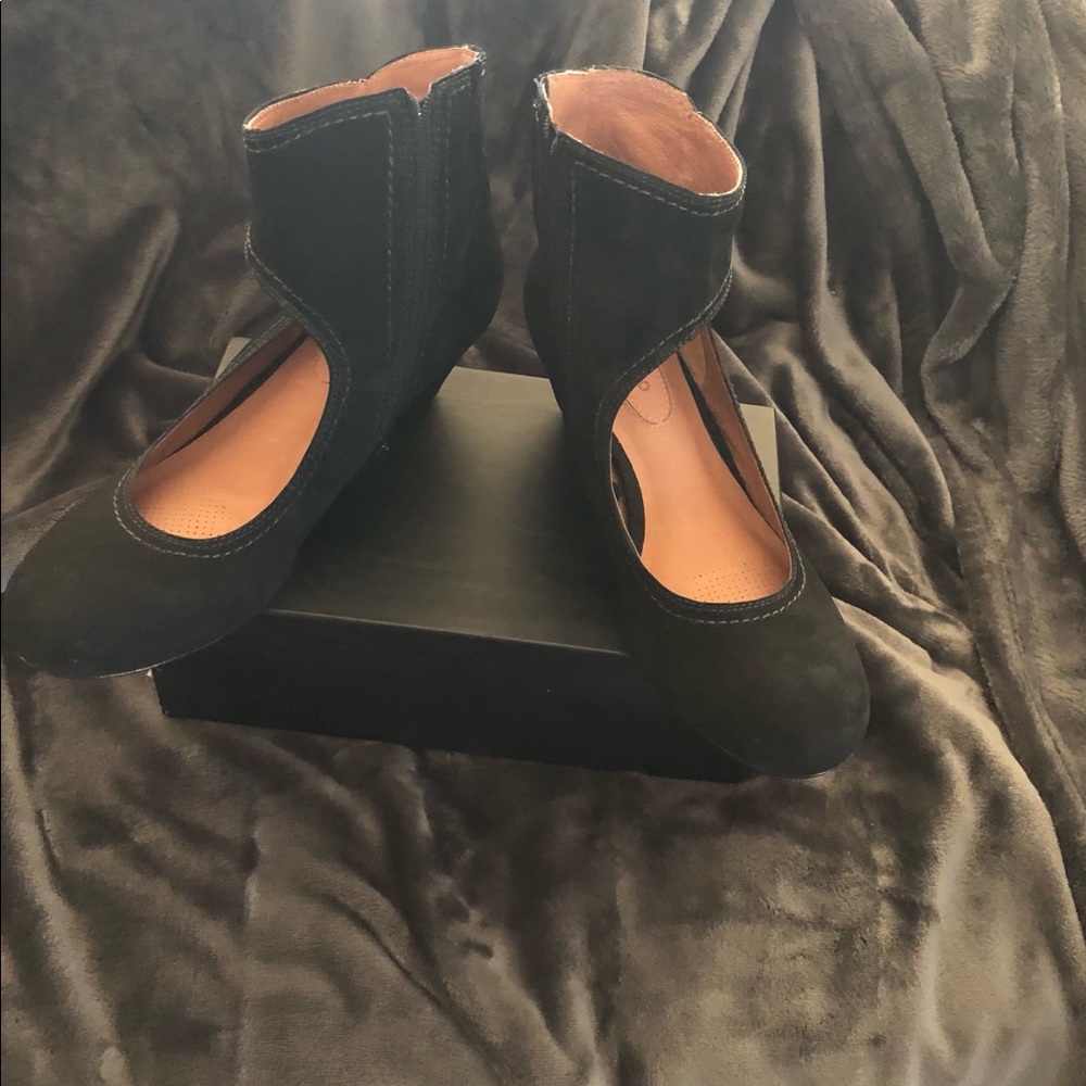 Corso Como Women’s Black Suede shoe boots. - Picture 6 of 13